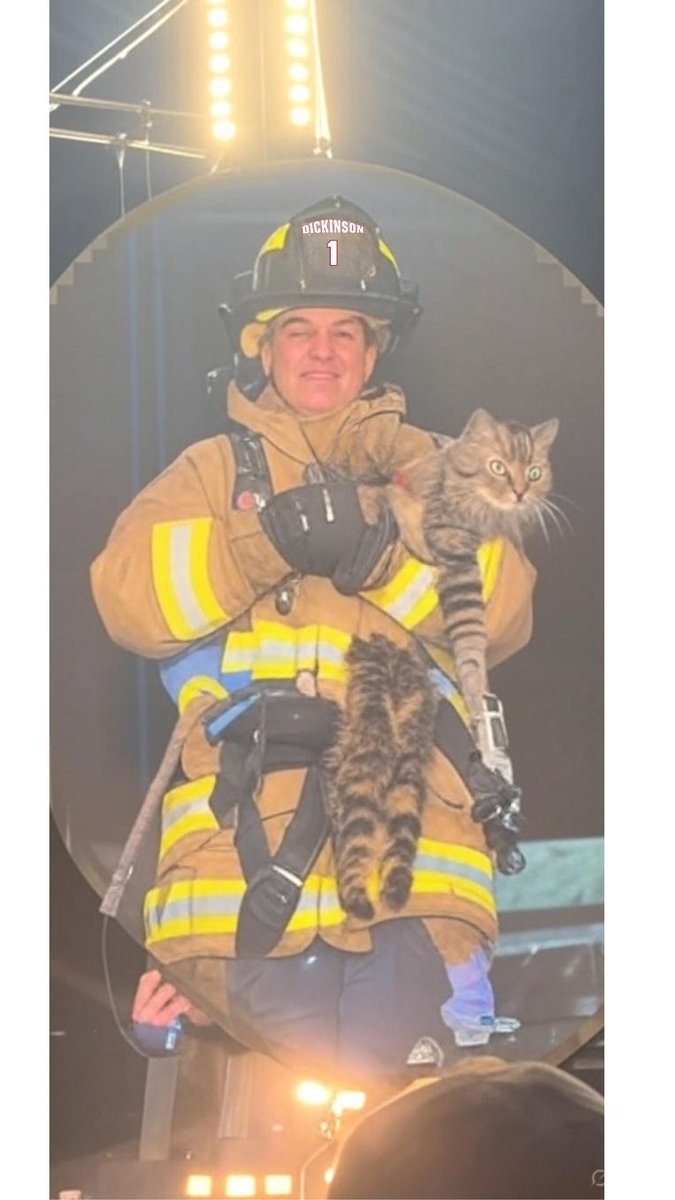 Hey Dickinson Fire Department,
dis u?

Happy Friday!