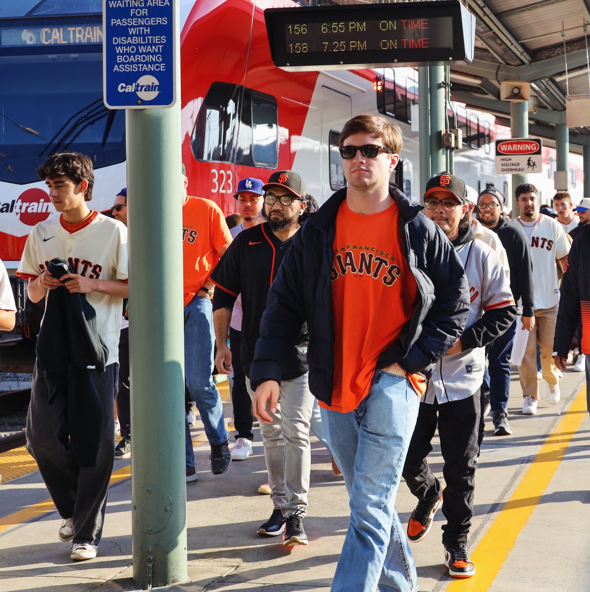 Caltrain's tweet image. Average weekend ridership is now more than 50% higher than pre-pandemic levels! With our half-hourly weekend service proving successful! Thank you for riding with us! 🧡