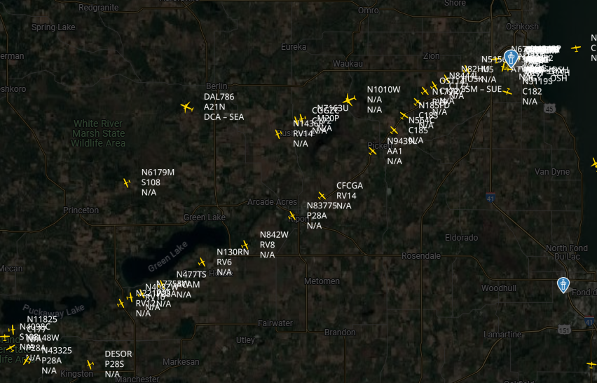 ATControlYT's tweet image. Its day 1 of the weeklong Oshkosh event -- the line starts at Puckaway Lake and you better start taking numbers!  Anyone at the event?!  Send some pictures! @flightradar24