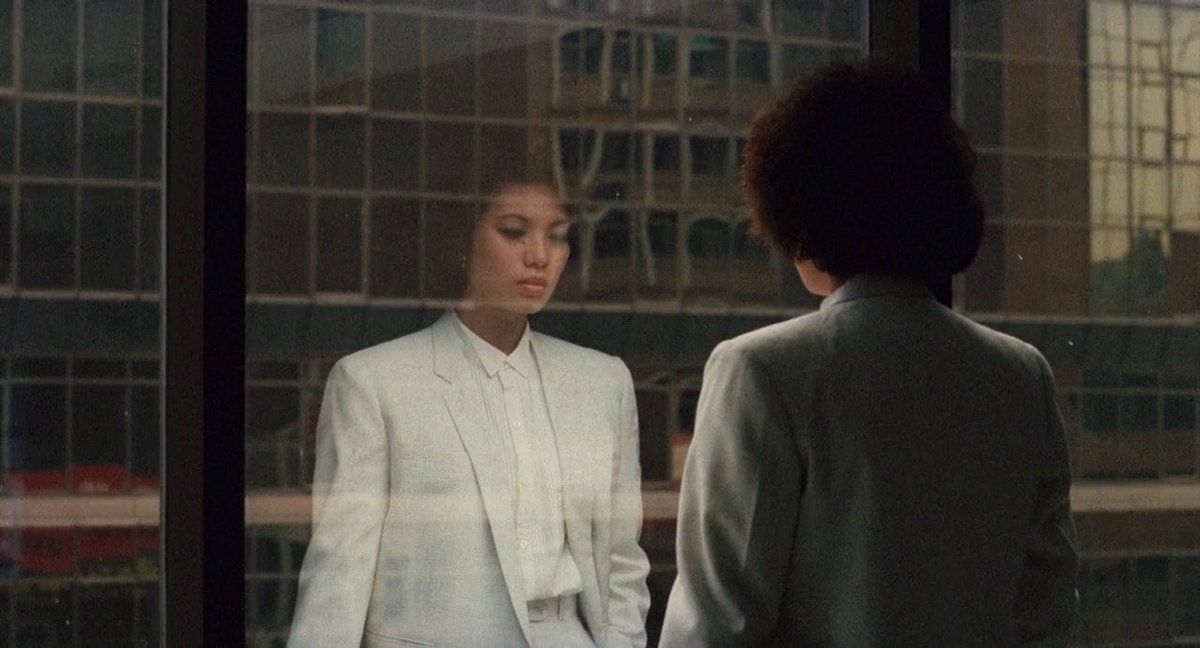 Edward Yang’s TAIPEI STORY: quietly heartbreaking portrait of city ennui. She’s looking to the future, he’s yearning for the past, they’re both trapped in their own cycles of loneliness. Captures that desolation with devastating beauty; so many shots in this took my breath away.