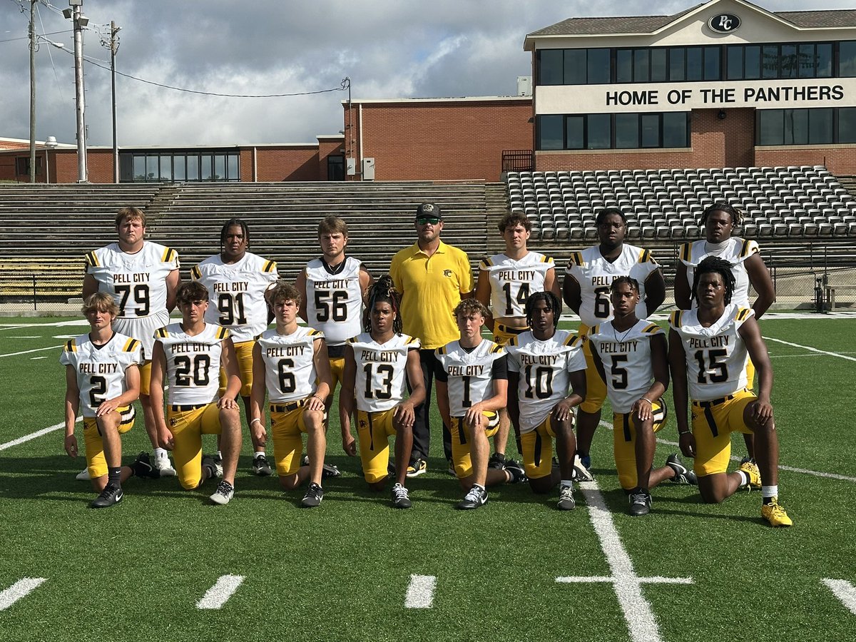 Small senior class but some Dawgs!!