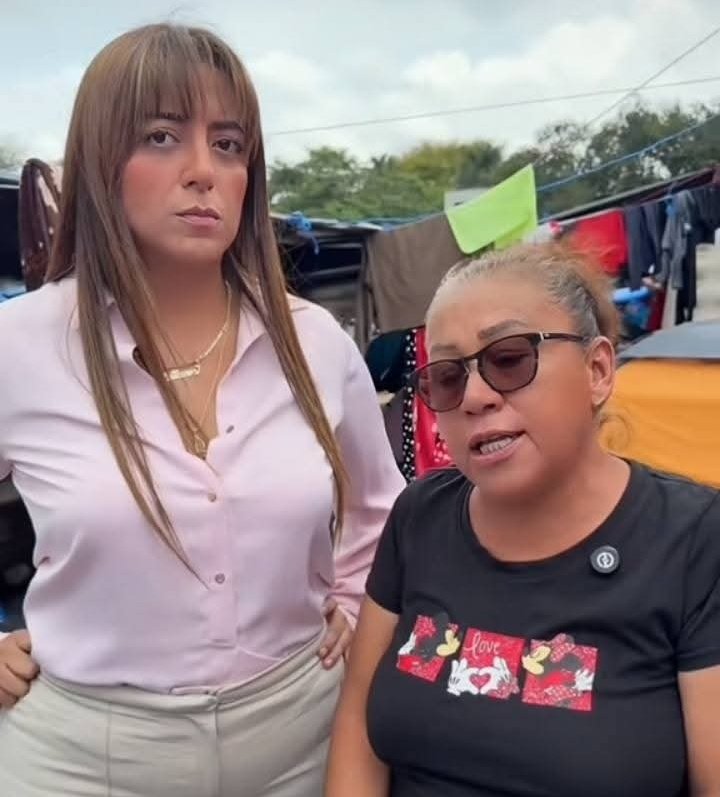 Usted las podrá ver distintas pero son lo mismo, personajes sin valores, sin ética y sin vergüenza.