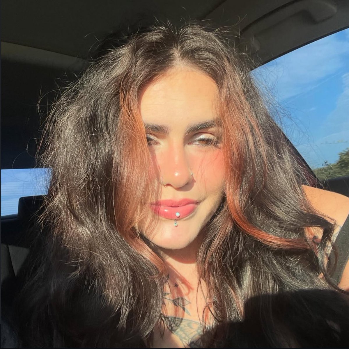 nikkimaebaby's tweet photo. freaky Friday > all other days https://t.co/UnvAhnW5QY