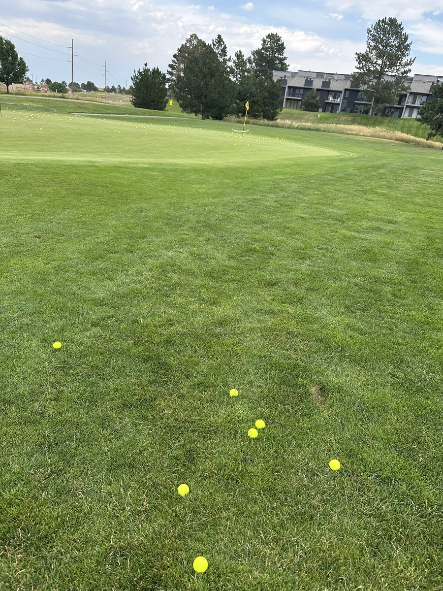 Randy_Barrett11's tweet photo. Work on the short game and chop it up with the old members about the open typa day #generationalwealthcreation https://t.co/QEtvo02ajG