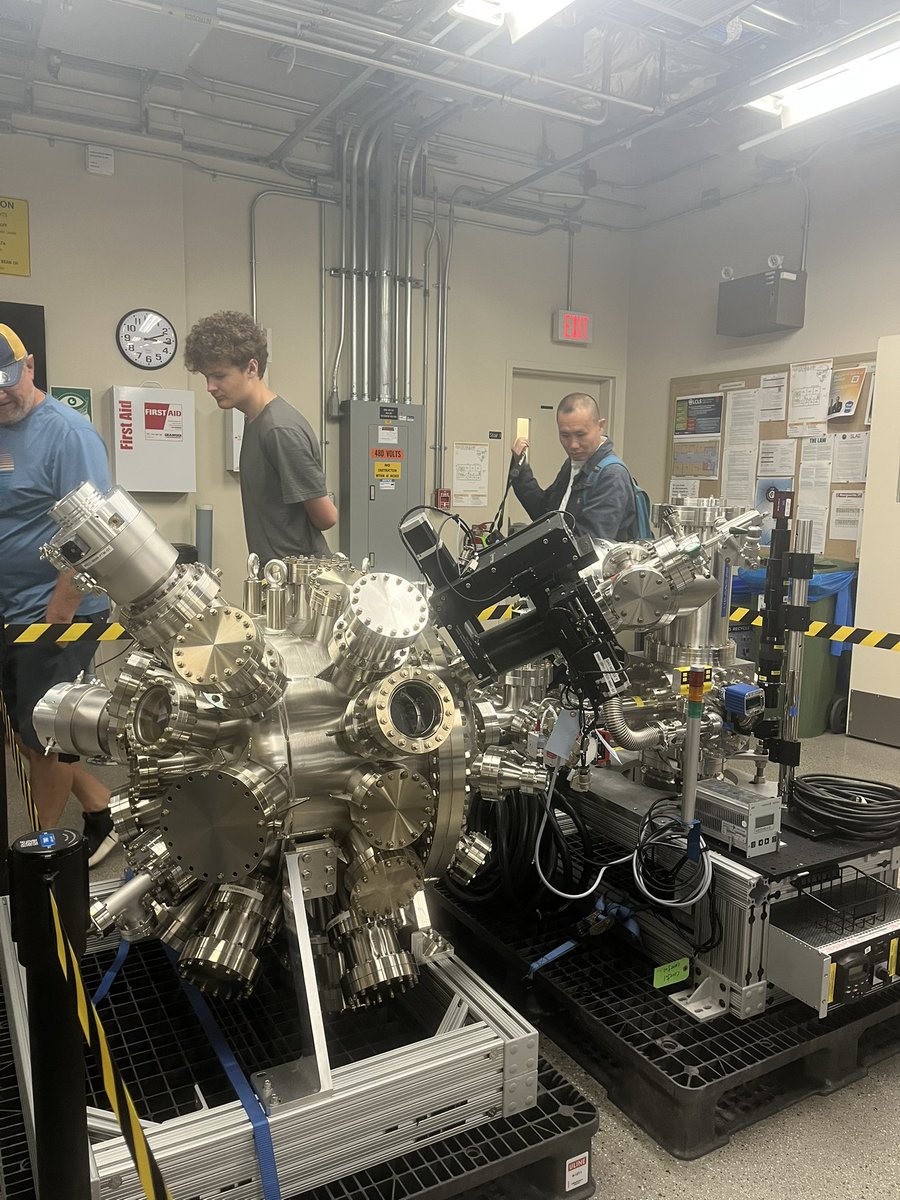 CheKathari82288's tweet image. Visiting SLAC