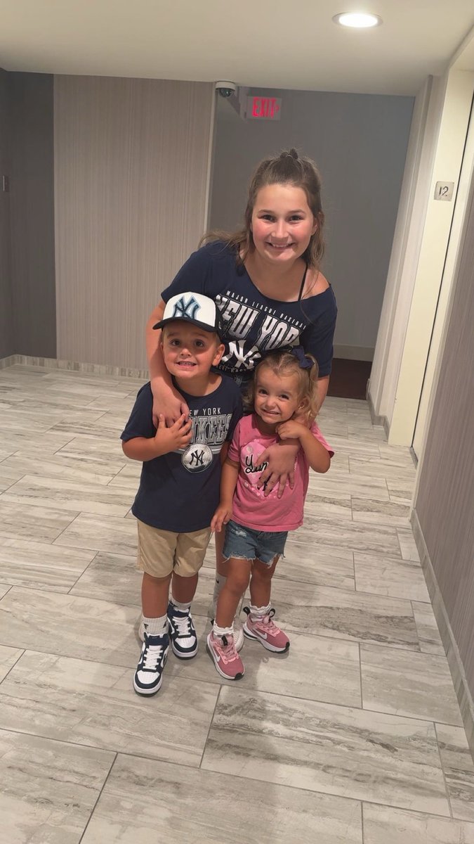 sullyflx's tweet photo. #pinstripepride https://t.co/L34w4DAooS