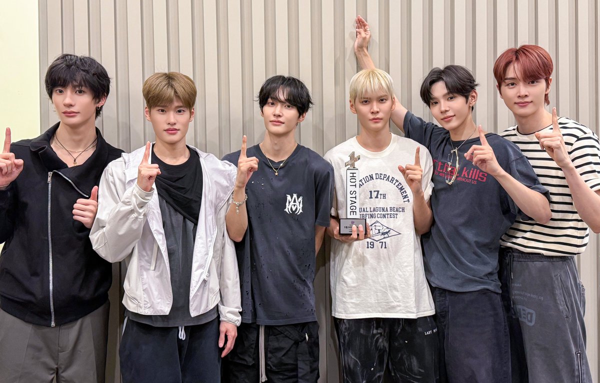 STRIIZE (@striize) on Twitter photo HEY BRIIZE GET LOUDER!! 🔊
Let’s join to BRIIZE STATIONHEAD‼
Check this out for BRIIZE active schedules that you can tune in! Make sure to connect to your spotify premium or iTunes!
<a href="/jp_riize/">🌟RIIZE Stream JP🎧 ☝🏻</a>
🗓 EVERYDAY 24 HOURS ⏰
<a href="/RIIZEstream_INA/">RIIZE STREAMING INDONESIA</a>
🗓 Monday - Saturday on 6PM - 12AM (KST) HEY BRIIZE GET LOUDER!! 🔊
Let’s join to BRIIZE STATIONHEAD‼
Check this out for BRIIZE active schedules that you can tune in! Make sure to connect to your spotify premium or iTunes!
<a href="/jp_riize/">🌟RIIZE Stream JP🎧 ☝🏻</a>
🗓 EVERYDAY 24 HOURS ⏰
<a href="/RIIZEstream_INA/">RIIZE STREAMING INDONESIA</a>
🗓 Monday - Saturday on 6PM - 12AM (KST)