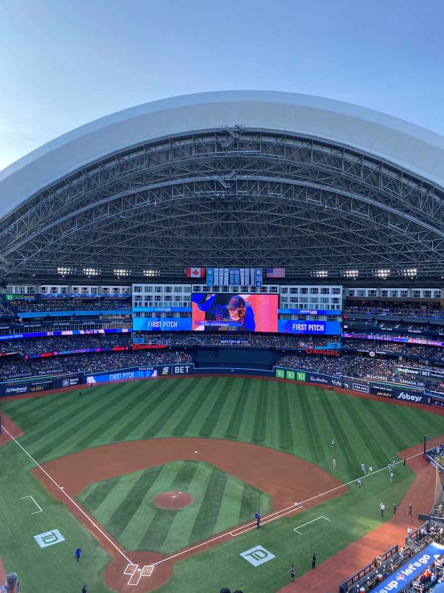 Marion Zych (@marionzych) on Twitter photo It’s a beautiful night in the city. The roof is open and the <a href="/BlueJays/">Toronto Blue Jays</a> will soon take the mound against the San Francisco Giants. <a href="/RogersCentre/">Rogers Centre</a> It’s a beautiful night in the city. The roof is open and the <a href="/BlueJays/">Toronto Blue Jays</a> will soon take the mound against the San Francisco Giants. <a href="/RogersCentre/">Rogers Centre</a>