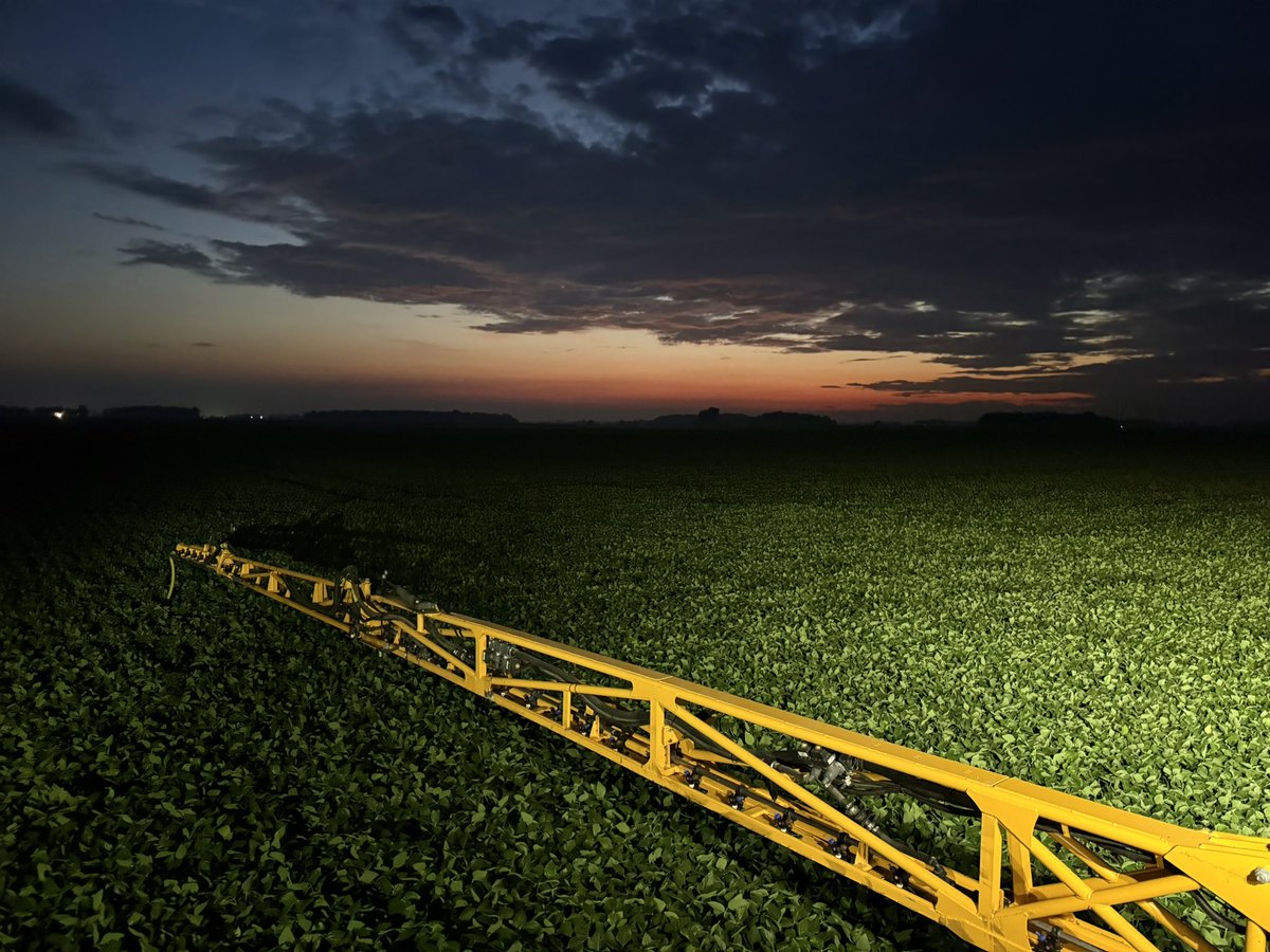 Dr_Fleck's tweet photo. It was a good week of spraying soybean fungicide! https://t.co/43ezPZYsAq