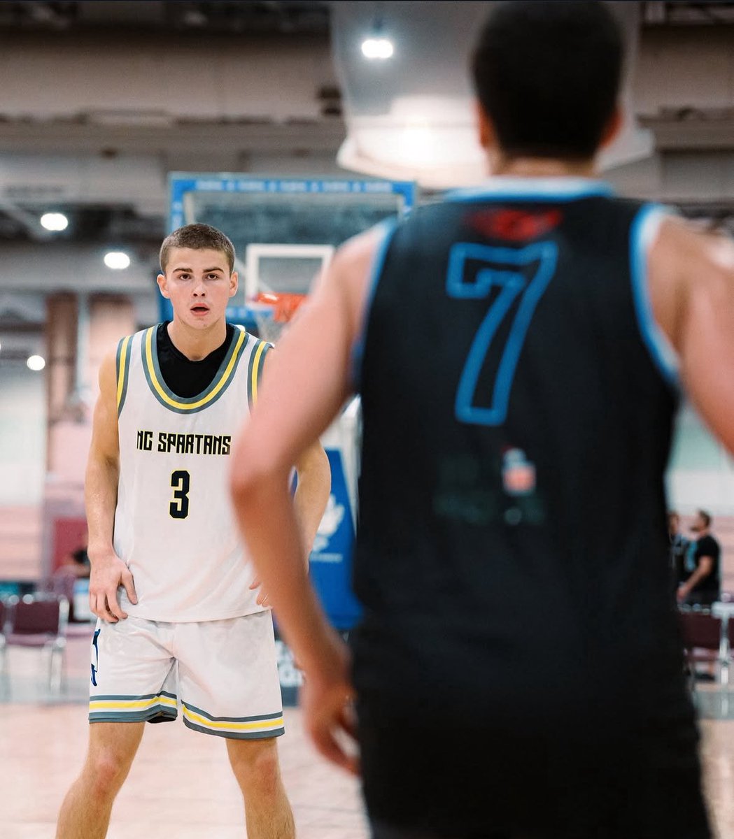 6’4 <a href="/HouptBen/">Ben Houpt</a> showed out in the round of 16 at the <a href="/HoopGroupAL/">Hoop Group Academic League (HGAL)</a> Finals.

6/8 from 3 against top defender

Absolutely sharpshooter in the class of 2026

#NCSpartansHGAL | #LikeASpartan