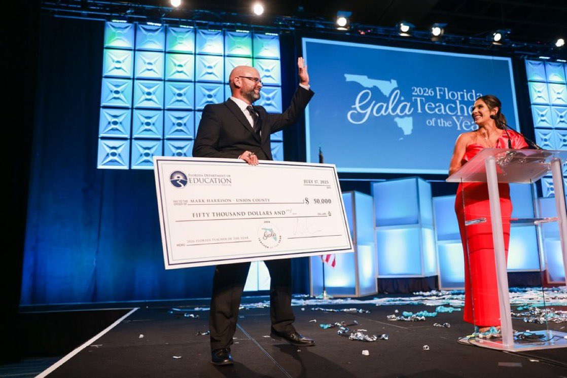 DanFoganholi's tweet image. What an incredible night at the Florida Teacher of the Year Gala — celebrating the very best in education across our great state! Had the honor of attending with my +1, DJ, and we had an amazing time cheering on our Florida educators.
A huge congratulations to Mark Harrison from…