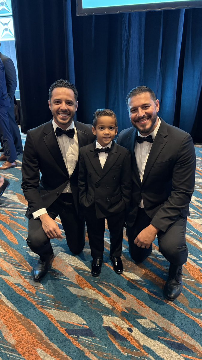 DanFoganholi's tweet image. What an incredible night at the Florida Teacher of the Year Gala — celebrating the very best in education across our great state! Had the honor of attending with my +1, DJ, and we had an amazing time cheering on our Florida educators.
A huge congratulations to Mark Harrison from…