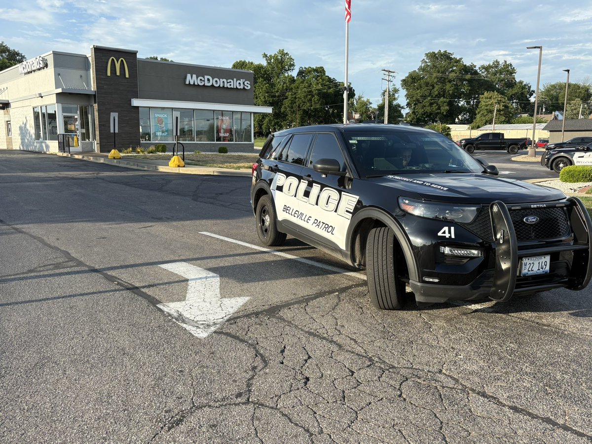 The trouble Thursday at the Belleville McDonald’s started when an employee refused to take out the trash. Mgr Kathy Bledsoe told her to go home. Worker called her mom Tynika McKinzie who drove there &amp; attacked mgr. Mgr shot her. Bledsoe &amp; McKinzie charged. <a href="/KMOV/">KMOV</a>