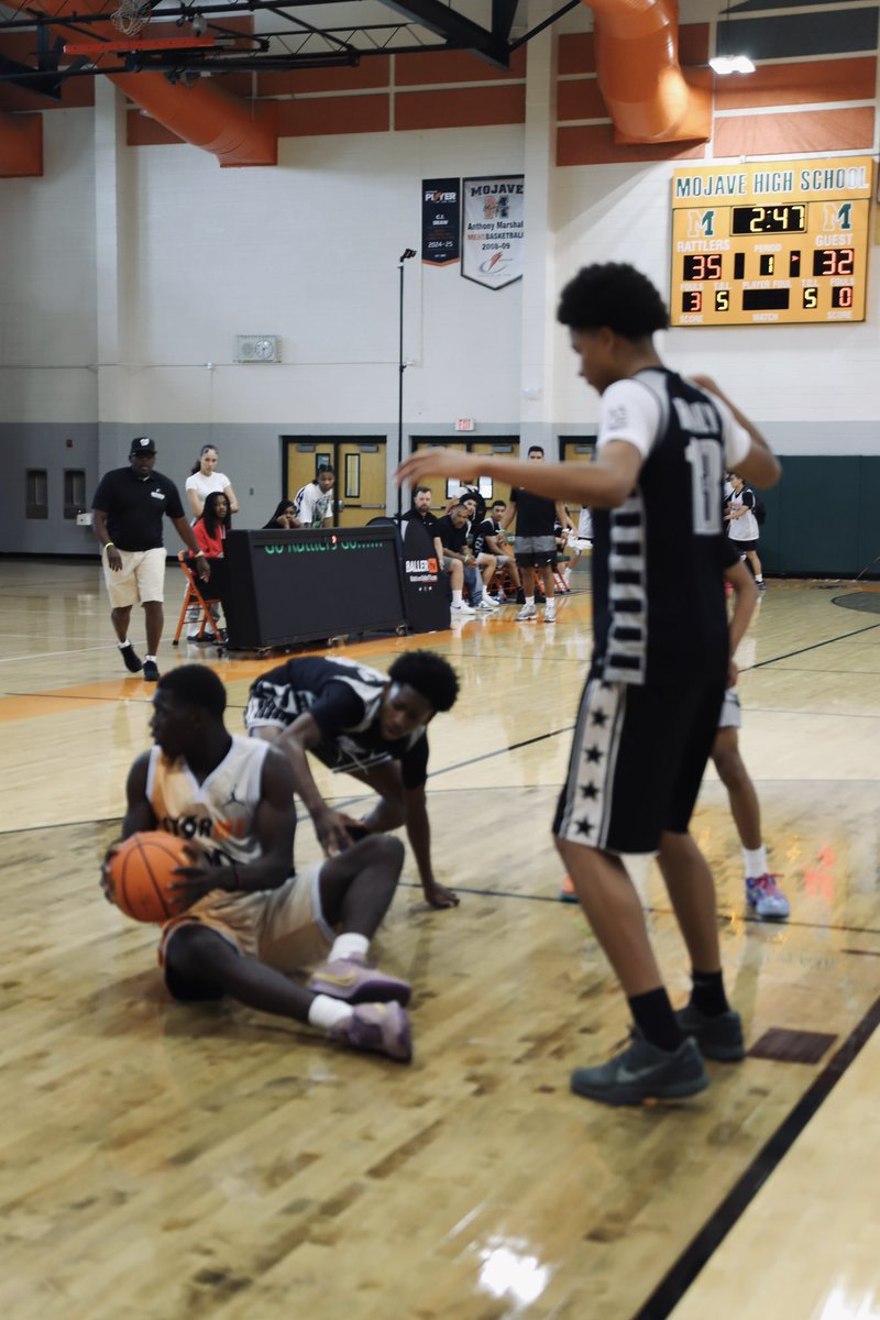 BigfootHoops's tweet image. Main Event 🤩
#bigfoothoops #wherehistoryismade #LVMAINEVENT