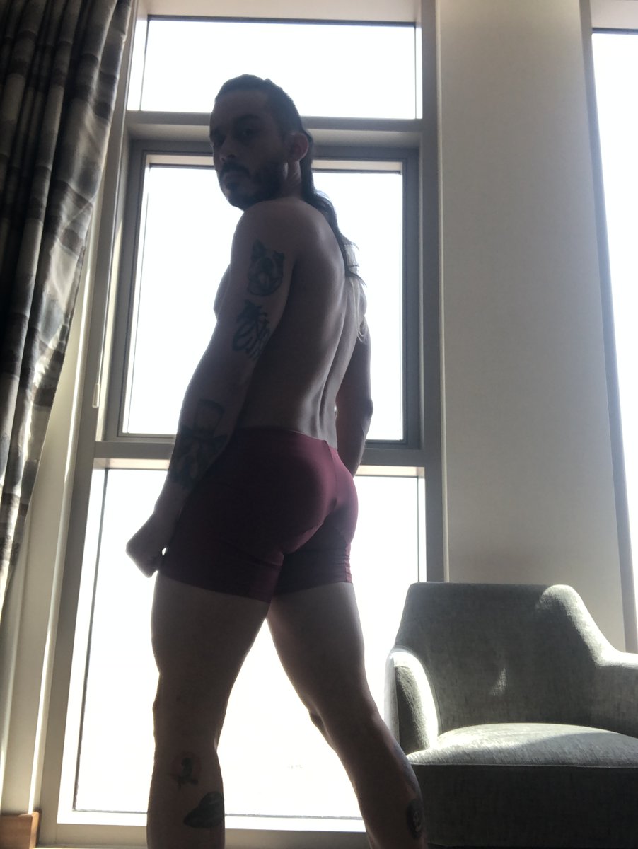 mrXpix's tweet photo. Sometimes you don't have to be naked to provoke you... Just your imagination... this is just the beginning
Follow me https://t.co/DVd0Ey5R3I
#under #weartease #room #withaview #slow #seduction #naked #masculinity #onlyfans #chatur #onlyfansmodels https://t.co/7MKBQZyZGs