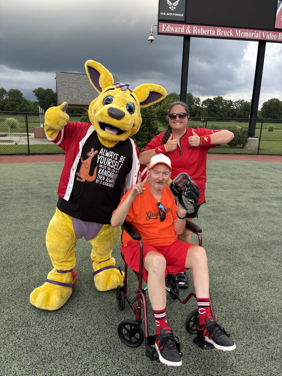 NuxhallMiracle's tweet image. You sweaty? We’re ready. 😎
Free Joey sweatbands and sunglasses while they last here on Joe Cool Night with our Therapeutic Recreation For The Disabled Inc. Adult League!