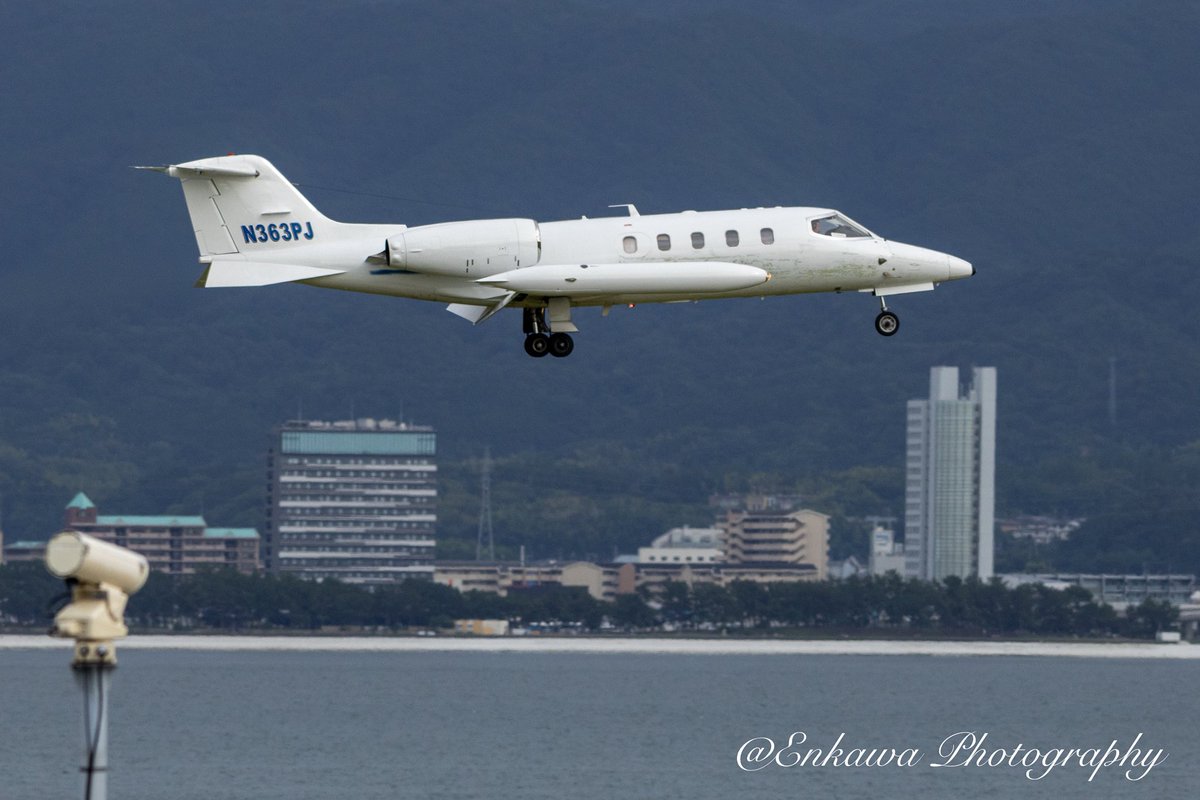 Hisashi_Enkawa's tweet photo. Aircraft: #N363PJ
Spot: #KIX #関西国際空港 #関空展望ホールスカイビュー
撮影日:2025年7月18日
小さいが故、400mm単焦点でも画角に収まってくれました。
#Learjet36A
#プライベートジェット
#飛行機 https://t.co/R6JGI1Ccnk