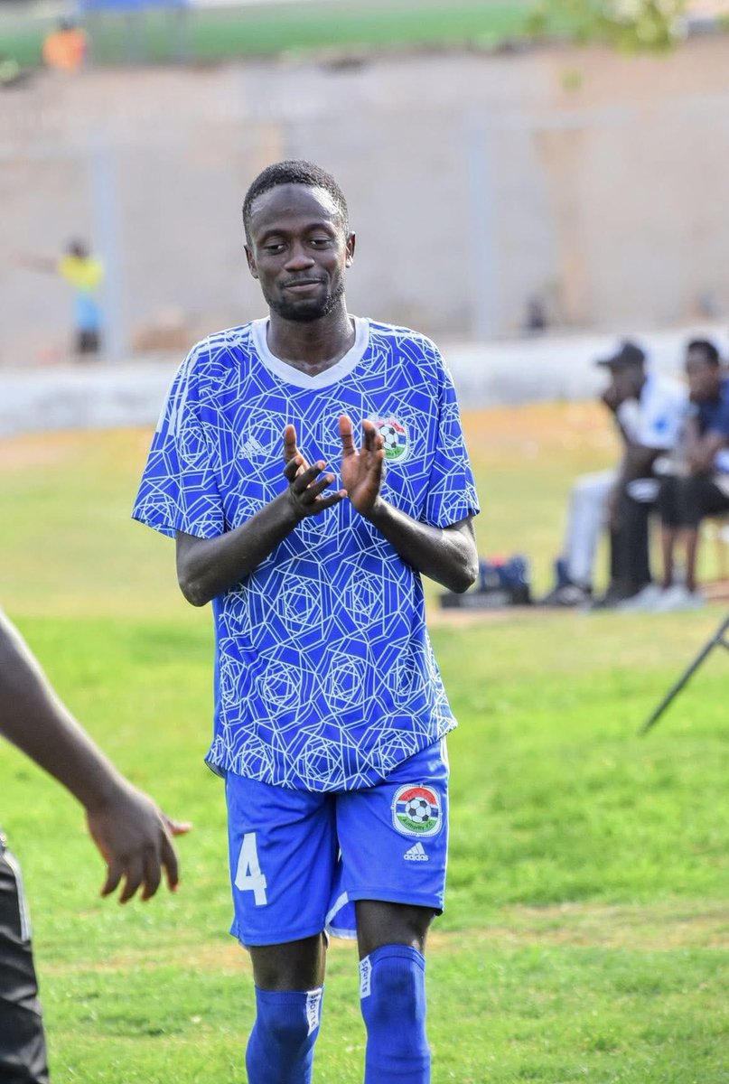 🇬🇲 Omar Johm in the GFF League 2 for Gambia Ports Authority FC:

⛳️ 29 matches 
⚽️ 18 league goals
🅰️ 7 assists
🎯 25 goals contributed 
🥇 2024/25 League top scorer
🏅 GPA top scorer in history.

✨ He helped the Ferry Boys win the league title and gain promotion.