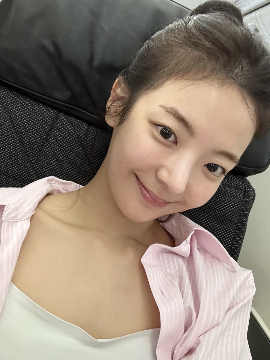 jisububble's tweet image. 250719 · 8:22AM KST 🍯💭

+📸

“I’ll be back safely~”