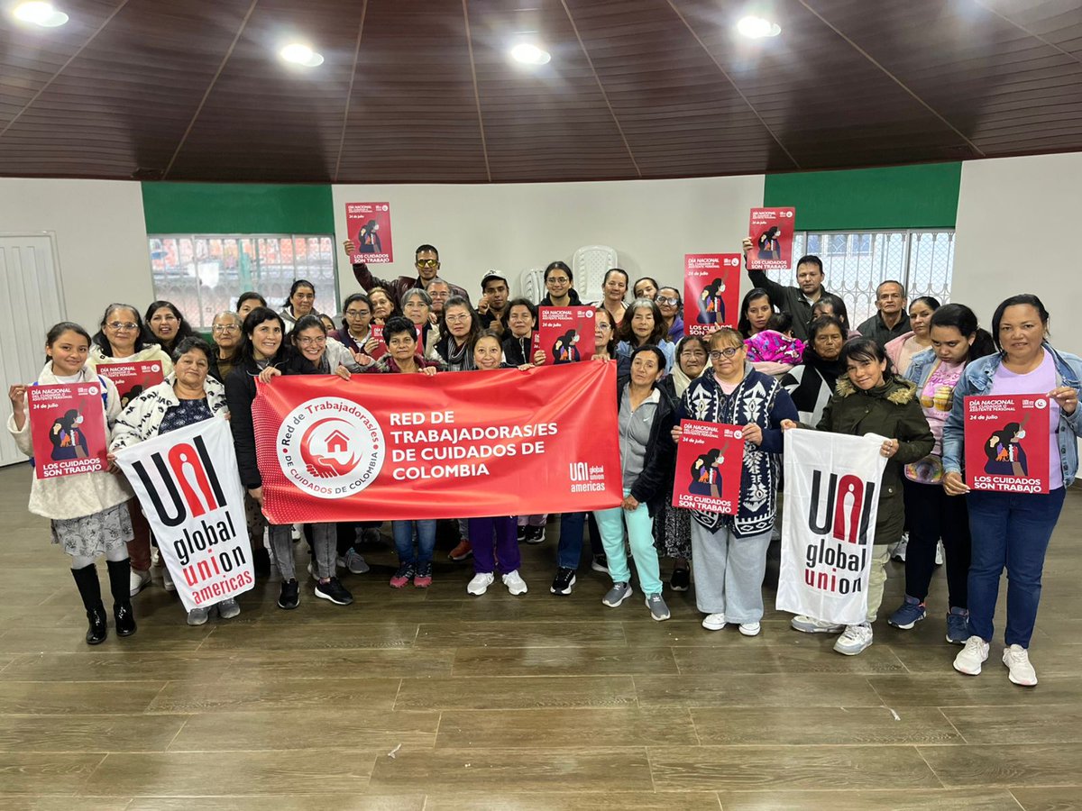 RedCuidadorasCo's tweet image. 👩⚕️👨🦳 Las y los trabajadores del cuidado nos reunimos en San Cristóbal 🏙️ para compartir experiencias, reflexionar y seguir visibilizando, valorando y dignificando nuestro trabajo 💪
#CuidarEsTrabajo