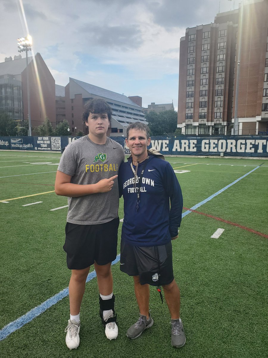WilliamFieldss's tweet image. Had a great camp at Georgetown today. It was awesome to meet @CoachTreyHen and the staff. Im still working up to snapping at full speed. Cant wait to be back💪

@DrStevenWright @BillLiedy @CoachDrew__ @Only1CamSpence