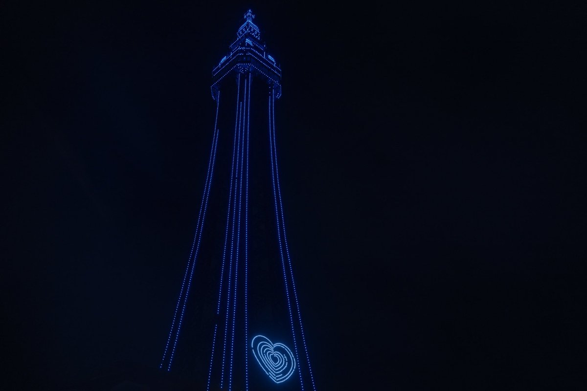 Twas the night before the World Matchplay…🪄🎯

The Blackpool Tower lit up blue this evening for the reigning World Matchplay champion Luke Humphries, who begins his title defence tomorrow night against Gian van Veen!