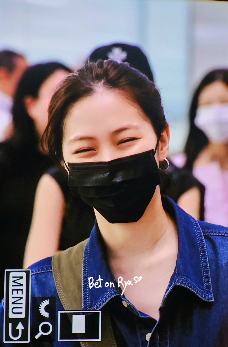 betonryu_srj's tweet image. 250719 ICN 상해가쟈~ 

#ITZY #있지 #RYUJIN #류진
@ITZYofficial