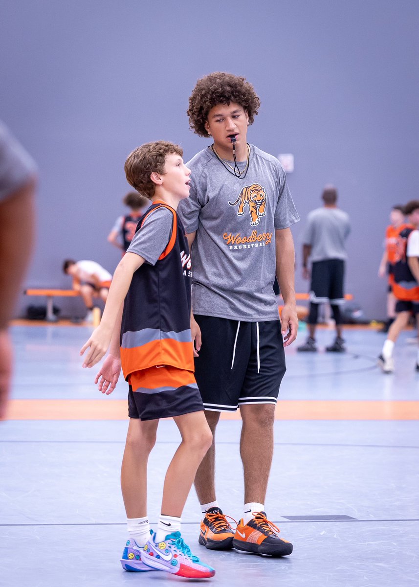 Cadeellis_'s tweet image. 📍Woodberry Forest Basketball camp🏀
@WFS_Basketball @Coach_Dawson