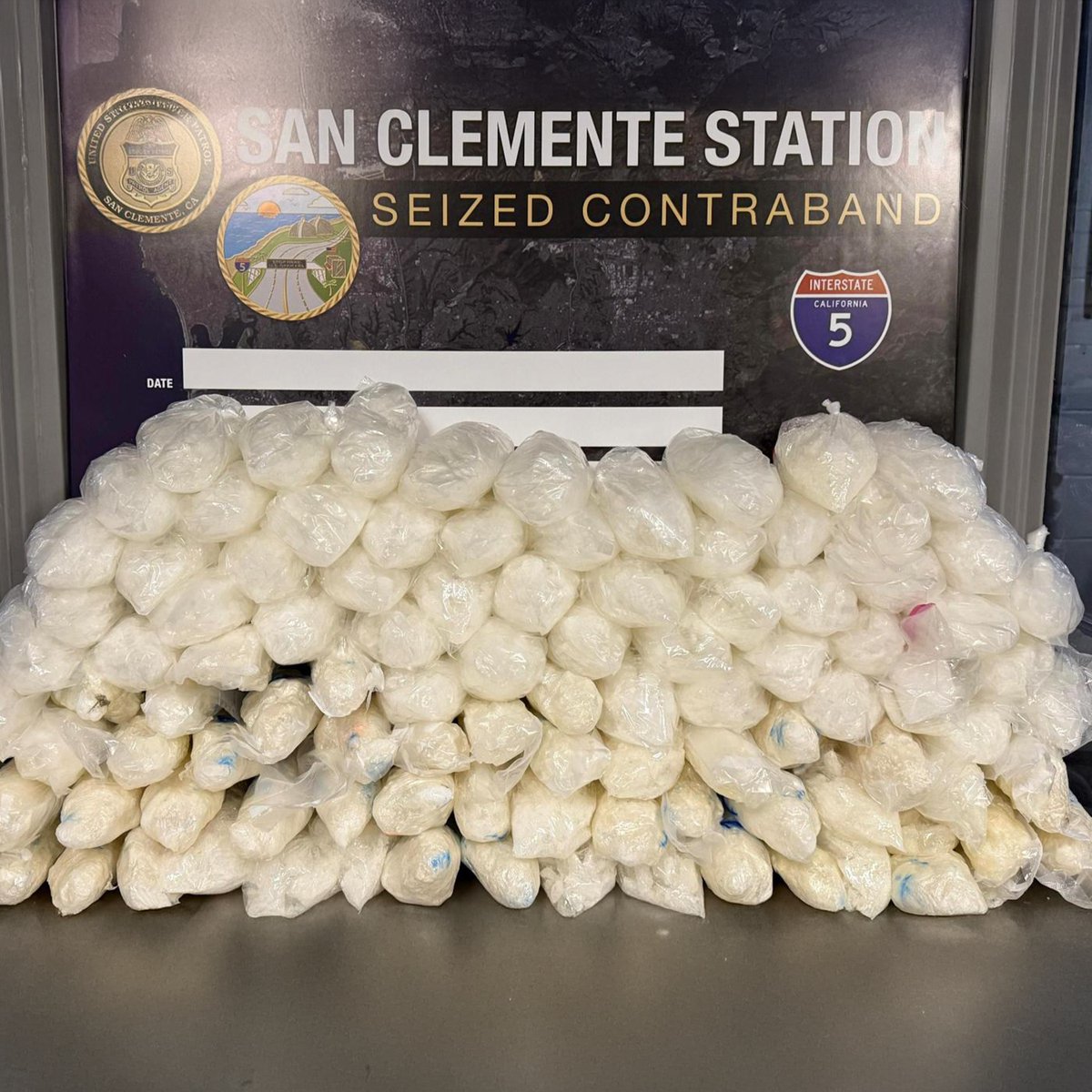 USBPChief's tweet image. $84k WORTH OF METH SEIZED!
7/14- A USBP K9 led agents to 106 lbs. of meth hidden in a trash bag and two suitcases during a vehicle stop in San Clemente, CA. DEA took custody of the drugs and the individual who now faces charges for possession with the intent to distribute…
