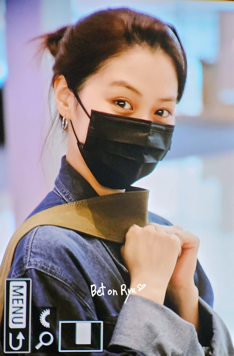 betonryu_srj's tweet image. 250719 ICN 고양이 어디가ㅜㅜ
#ITZY #있지 #RYUJIN #류진
@ITZYofficial