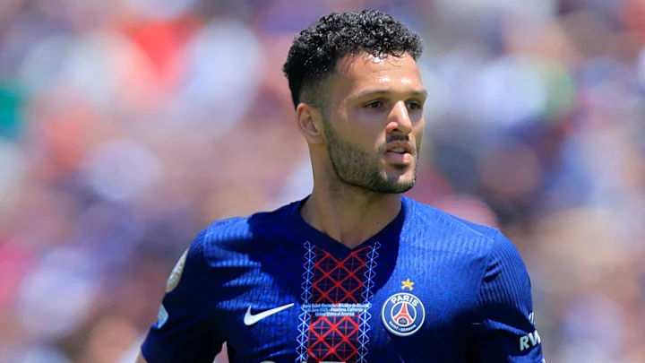 MegaPSG_'s tweet photo. 🚨🚨 BREAKING: L'AC Milan cible Gonçalo Ramos.

Des discussions ont débuté auprès de ses agents.
Le club italien a un budget de 30 millions et estime le transfert réalisable. 😅

(@sachatavolieri) https://t.co/2lH2JEIh0p