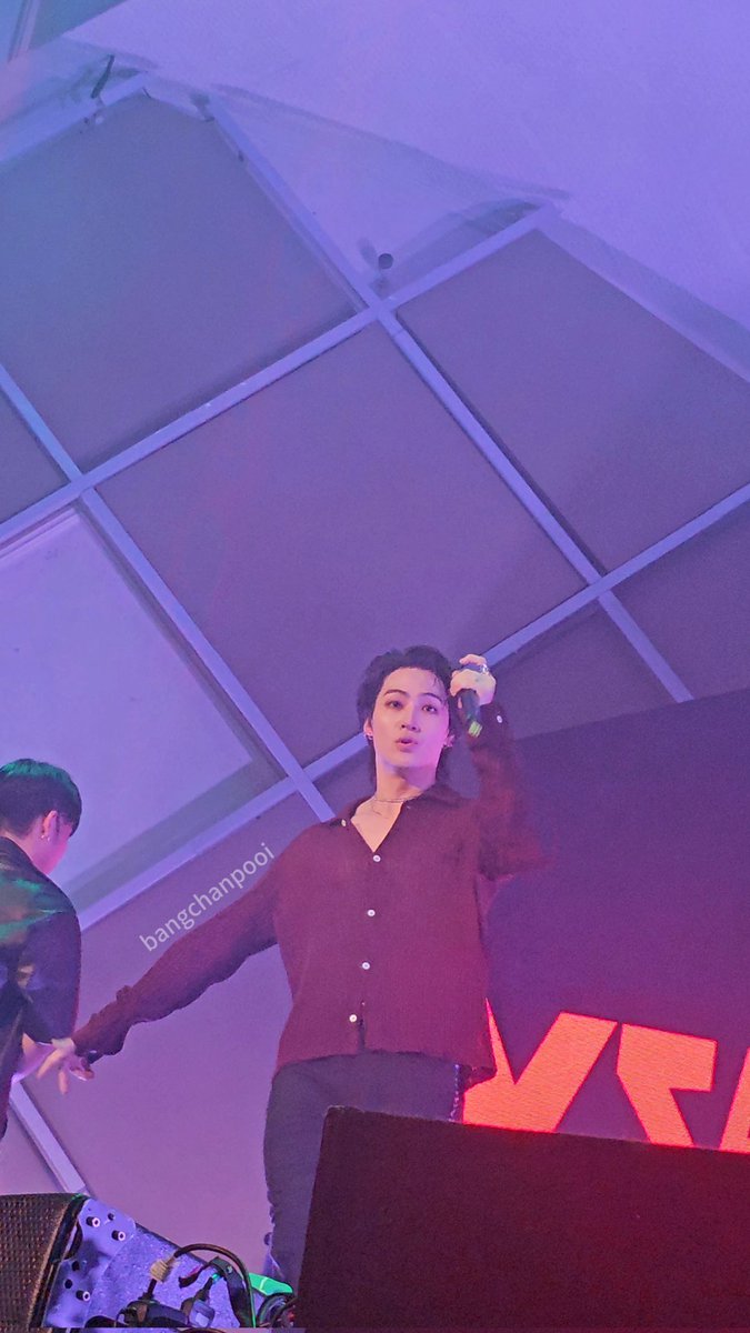 J viu o skz, o jayb, o jackson e vai ver o bts tweet media