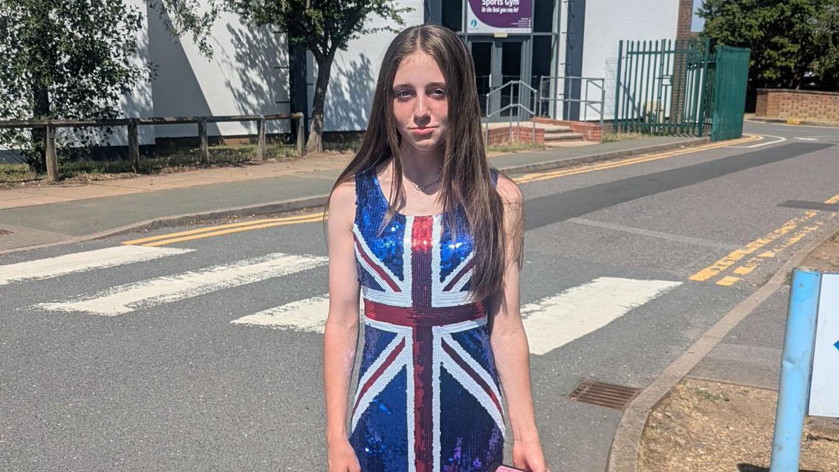 MissVega8888's tweet image. A 12 year old girl in the UK was sent home on culture day because she wore a UK flag dress.
What happened to the UK?