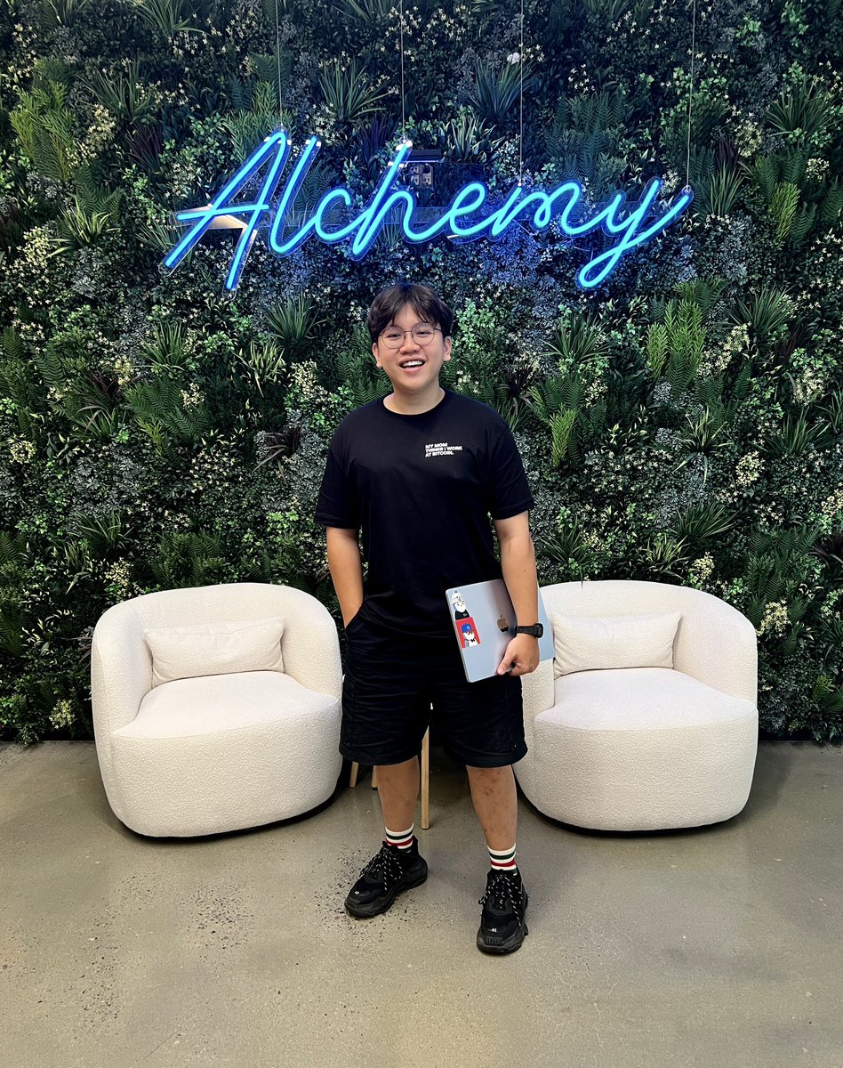 shawnonchain's tweet image. A week well spent - finally got the chance to meet the most awesome team in-person! 10x vibes!!
Thank you @Alchemy for having me at the NYC office! Next stop, San Francisco! 🌁