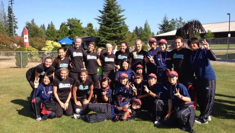 CoachSJack's tweet image. This time a dozen years ago some WA friends and I drove to Canada to play in the Canadian Open. Played Team Venezuela, shared elevators with Team Australia, took a pic with Team Japan and realized we’d been playing members of Team USA all year with our college teams 🥎 #Memories