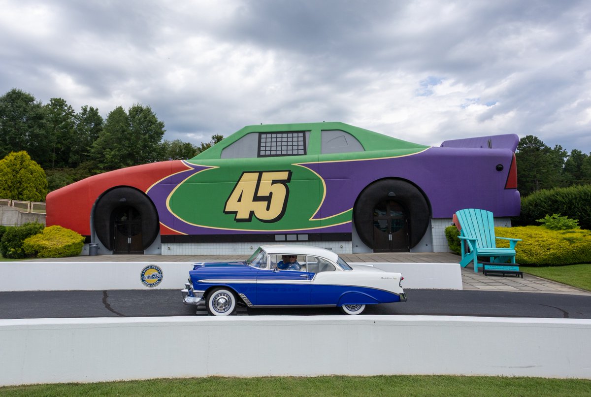 VictoryJunction's tweet image. Camp got a vintage twist today with the 2025 Victory Tour! 🚗🏁
Dozens of antique cars rolled through for a special visit, and we had the best time sharing the joy of Camp with this incredible group!