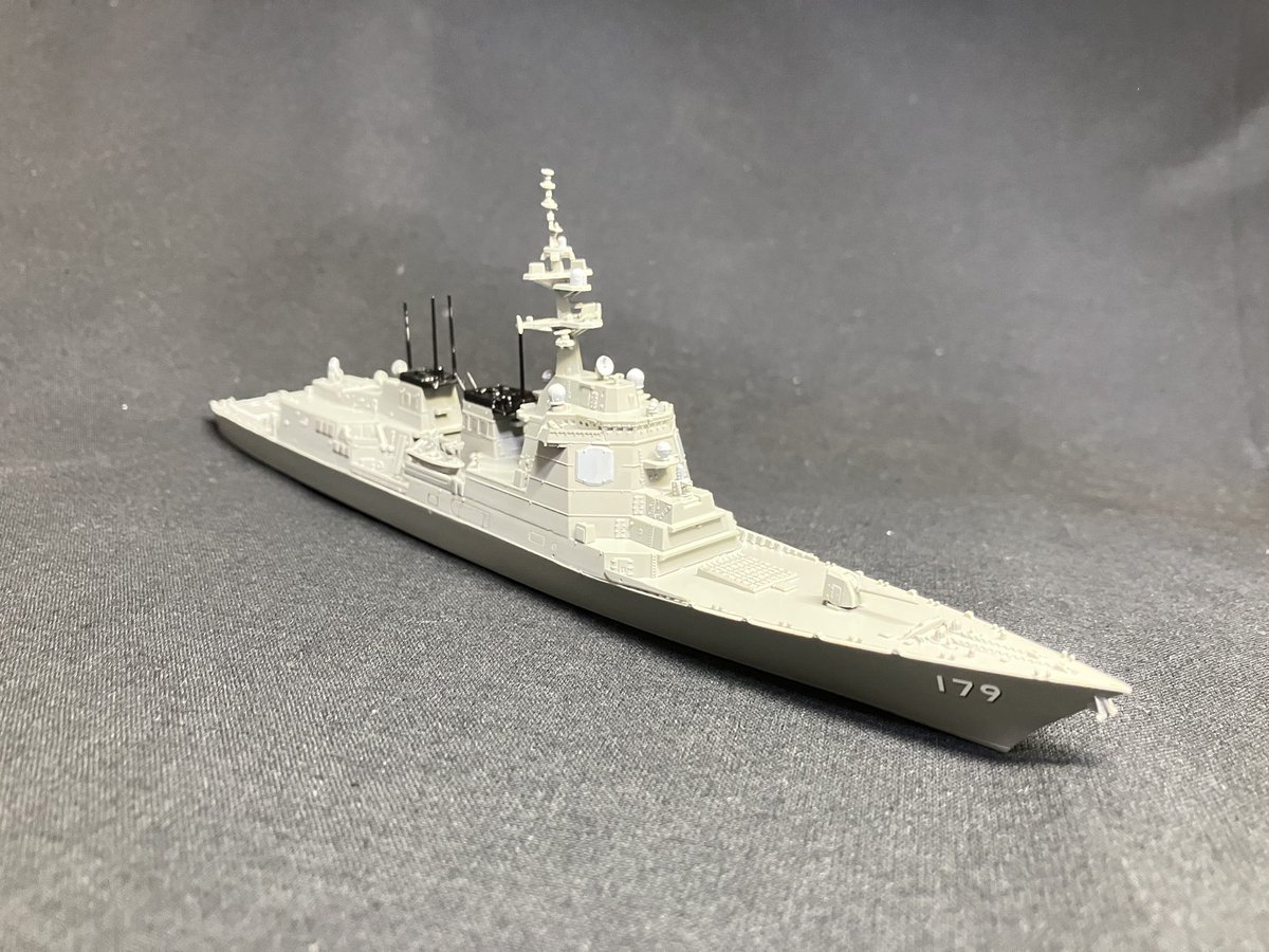 midori9A5FA9's tweet image. ピットロード 1/700 護衛艦まや
完成ですわ〜〜〜!!
こんごう型あたご型は作ったことあったけど、まや型そういえば作ってないなと思って、作ってみましたわ!
あたご型との違いは…よくわかんなかったです
ちょっとステルス構造化が進んだっぽいですね?
#積みプラ崩し大会2025夏 #完成 #14個目