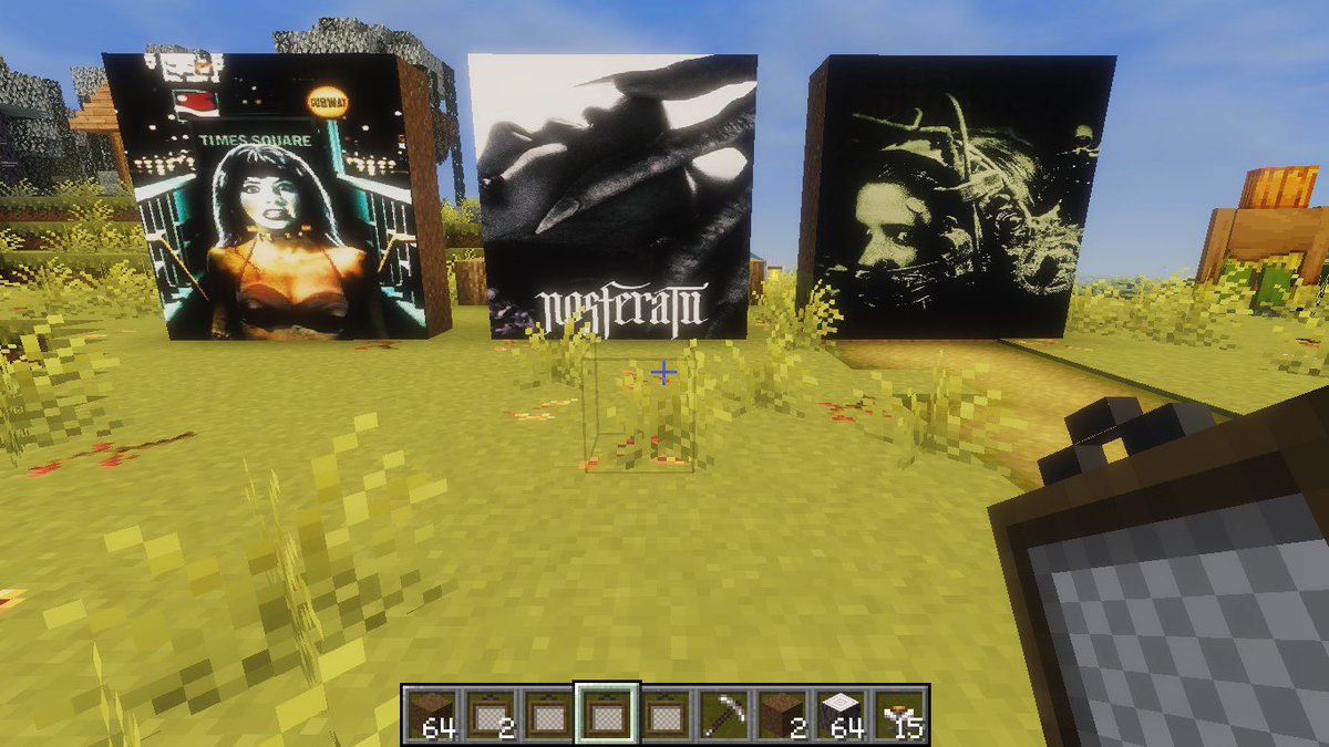 mortuarybunni's tweet image. i added horror movie posters to minecraft!