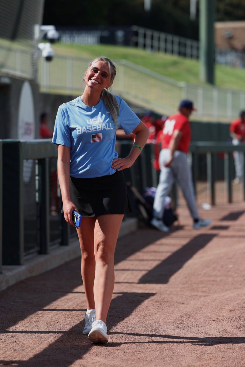 kaileighgrieb's tweet image. Just happy to be here 🤗🇺🇸⚾️ !!!

#ForGlory