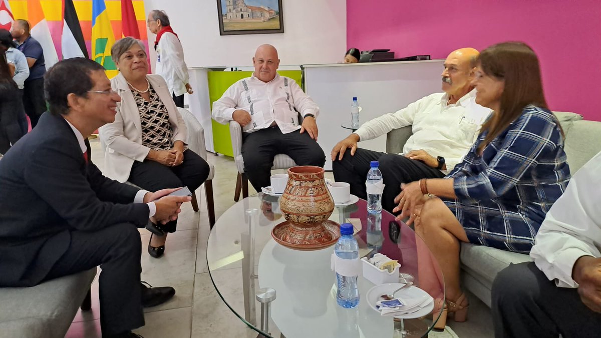 Cancillería de Cuba (@cubaminrex) on Twitter photo El viceprimer ministro <a href="/JorgeLuisTapiaF/">Jorge Luis Tapia Fonseca</a>, preside la delegación de #Cuba 🇨🇺 que asistirá a la conmemoración del 46 Aniversario de la Revolución Popular Sandinista, cuyo acto central está previsto para mañana sábado en Managua.
🔗cubaminrex.cu/es/asiste-dele… El viceprimer ministro <a href="/JorgeLuisTapiaF/">Jorge Luis Tapia Fonseca</a>, preside la delegación de #Cuba 🇨🇺 que asistirá a la conmemoración del 46 Aniversario de la Revolución Popular Sandinista, cuyo acto central está previsto para mañana sábado en Managua.
🔗cubaminrex.cu/es/asiste-dele…