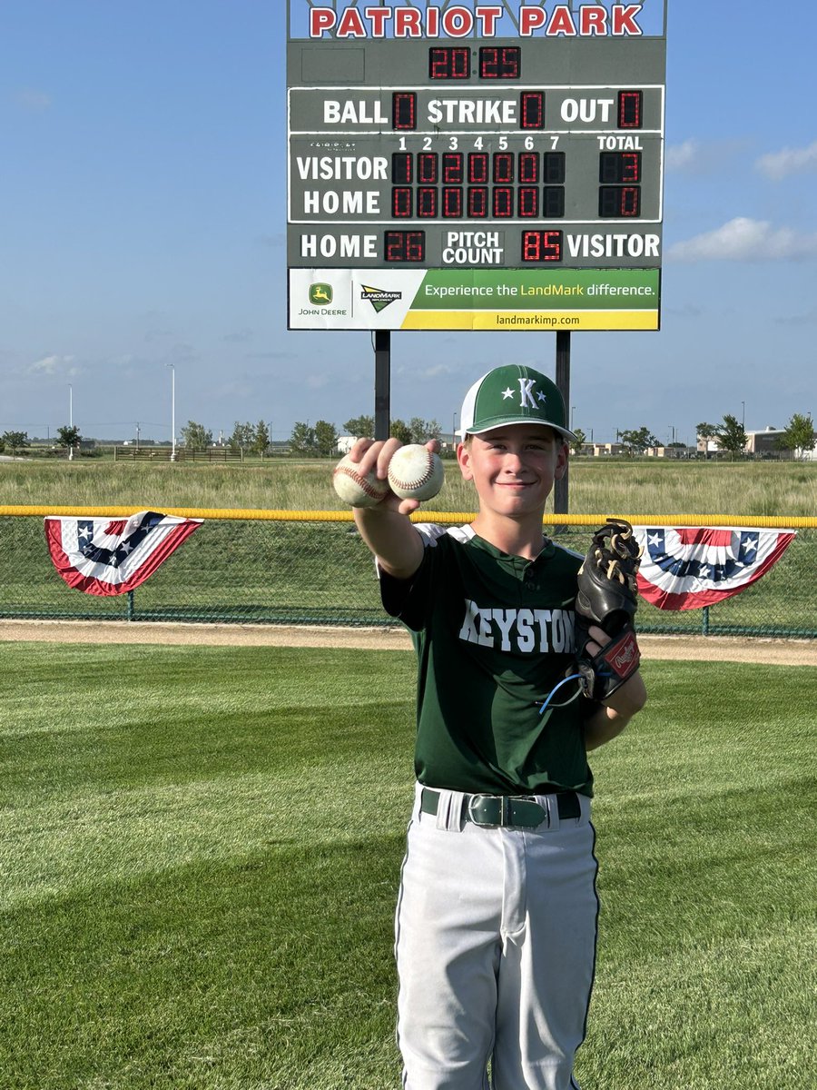 nebllbball's tweet image. @nebllbball congratulates @OmahaKLL that advances to Sundays Majors final with a 3-0 shutout of @DuncanField. Another complete game from Sam Wollman, second complete game of the tourney. 85 pitches 🎯💪💪