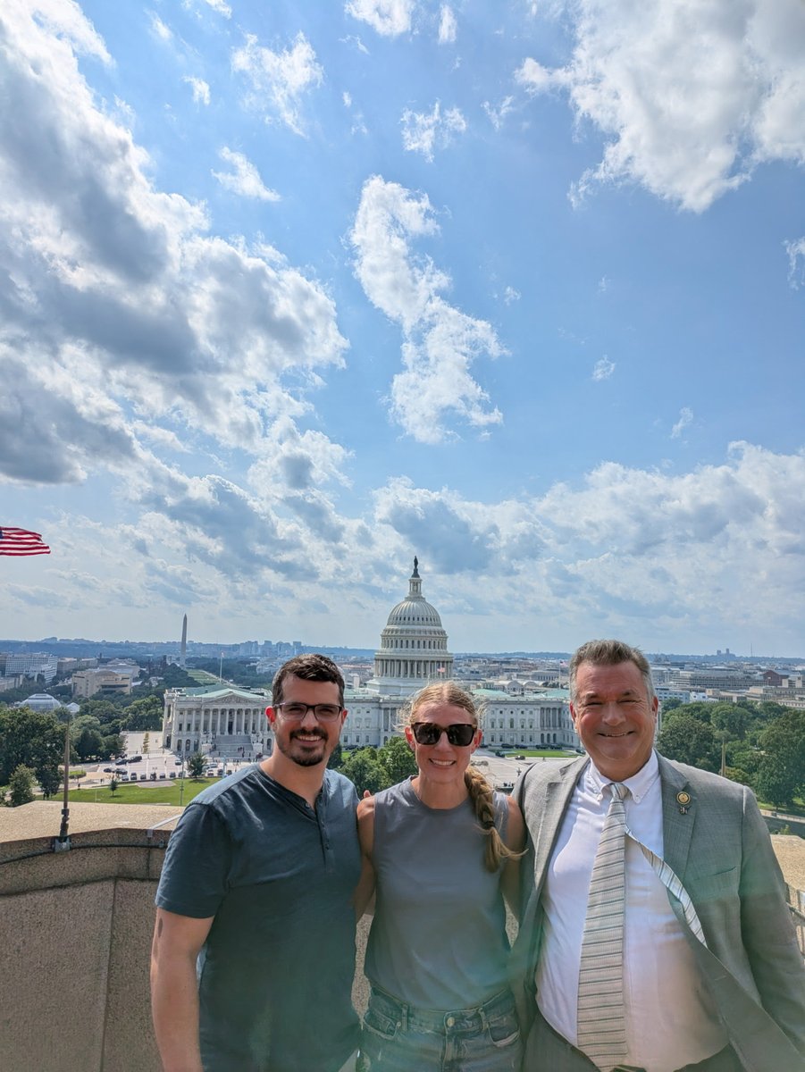 DonJBacon's tweet image. Great having family from NE join me this week! One of the prettiest views in DC is from the Library of Congress.