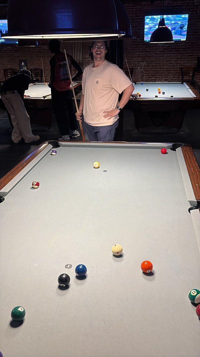 A_Reichenbach_'s tweet image. What beating engineers in pool has taught me about B2B SaaS…..