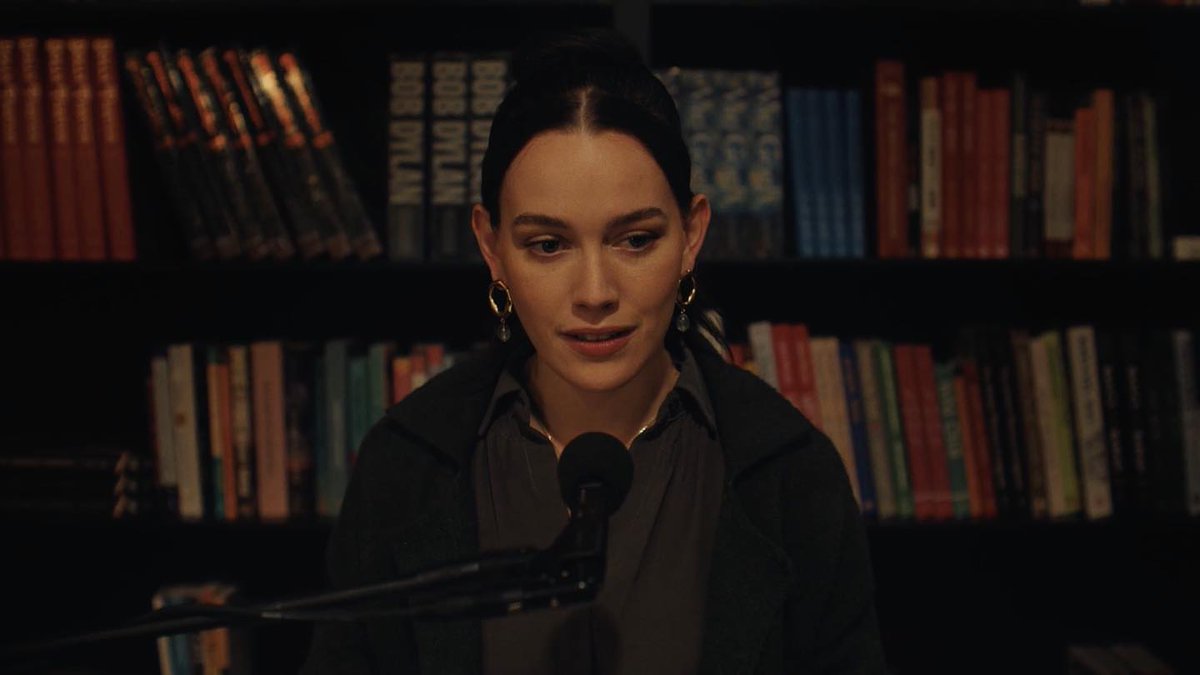 UpdatePedretti's tweet image. Victoria Pedretti in a new still from the movie "Everything to Me"