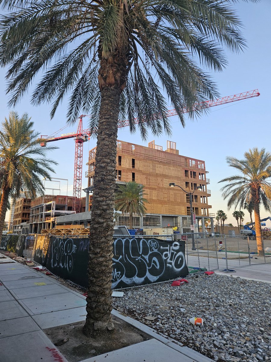 DTLVTOUR's tweet image. Arts District Growing