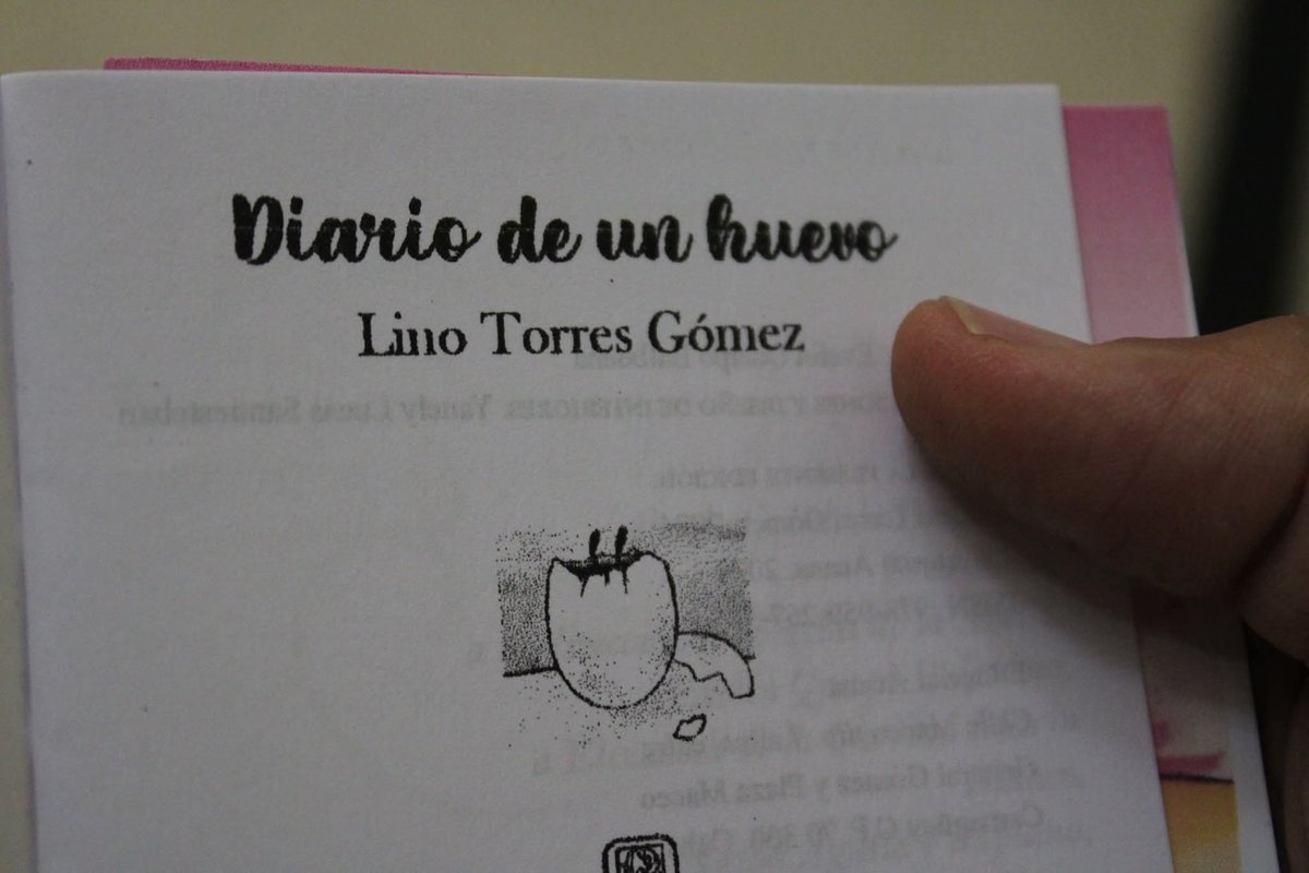 CPLL Camagüey (@librocamaguey) on Twitter photo 📖👩👧👧Para este #VeranoSiempreJoven la Editorial Ácana #Camagüey ofrece un texto que será bálsamo y revelación para los pequeños lectores.
🥚🍳Diario de un huevo es la primera publicación literaria de Lino Torres, un hombre que goza del virtuosismo de la palabra y la imaginación. 📖👩👧👧Para este #VeranoSiempreJoven la Editorial Ácana #Camagüey ofrece un texto que será bálsamo y revelación para los pequeños lectores.
🥚🍳Diario de un huevo es la primera publicación literaria de Lino Torres, un hombre que goza del virtuosismo de la palabra y la imaginación.