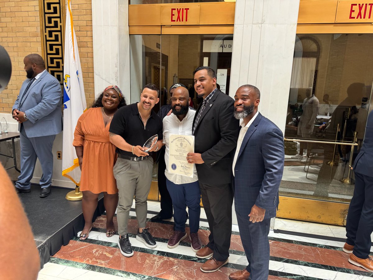 MannyCruz_MA's tweet image. Congratulations to my dear friend Ranfi Pena the founder of Eat Fit 24/7on being Salem’s honoree at the third annual Caribbean Heritage Month breakfast hosted by @BrotherChris617 & the Boston Caribbean American Association. I first met Ranfi Peńa as a classmate 20 years ago…