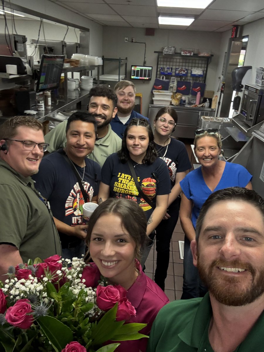 Aaron Gant (@aarongant2) on Twitter photo Cheers to Callye on her promotion to Manager! Proud of how you have owned your development and can’t wait to watch you continue to #chilisgrow. <a href="/cnr618/">Colleen</a> <a href="/TheBaylorYoung/">Baylor Young</a> <a href="/Callye_short/">Callye Spence</a> <a href="/dougl_tim/">Timmy Douglas</a> <a href="/SalvadorA1421/">Salvador A</a> <a href="/Whitneym7703/">Whitney</a> Cheers to Callye on her promotion to Manager! Proud of how you have owned your development and can’t wait to watch you continue to #chilisgrow. <a href="/cnr618/">Colleen</a> <a href="/TheBaylorYoung/">Baylor Young</a> <a href="/Callye_short/">Callye Spence</a> <a href="/dougl_tim/">Timmy Douglas</a> <a href="/SalvadorA1421/">Salvador A</a> <a href="/Whitneym7703/">Whitney</a>