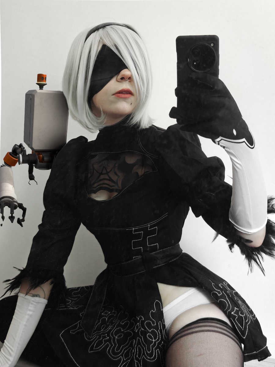 2B or not 2B? That's the question.
#cosplay #NierAutomataCosplay
