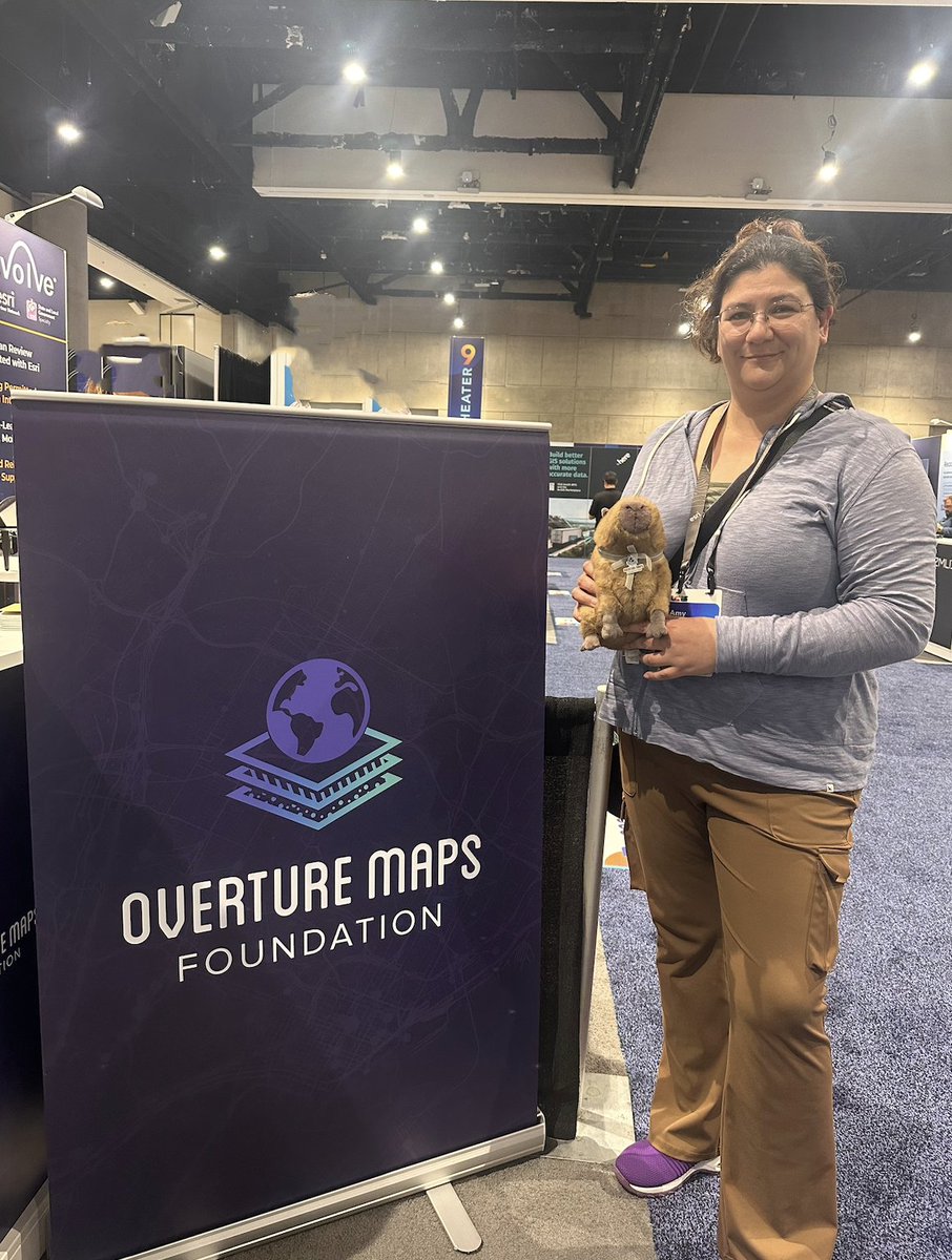 OvertureMaps's tweet image. That’s a wrap on #EsriUC2025!
Thanks to everyone who visited #OvertureMaps, joined the Passport Adventure with @awscloud, @Meta, @TomTom, @Maxar, @nearmap & @conterra , and congrats to our Capybara winners 🧸✨
Grateful for this amazing community 💛
